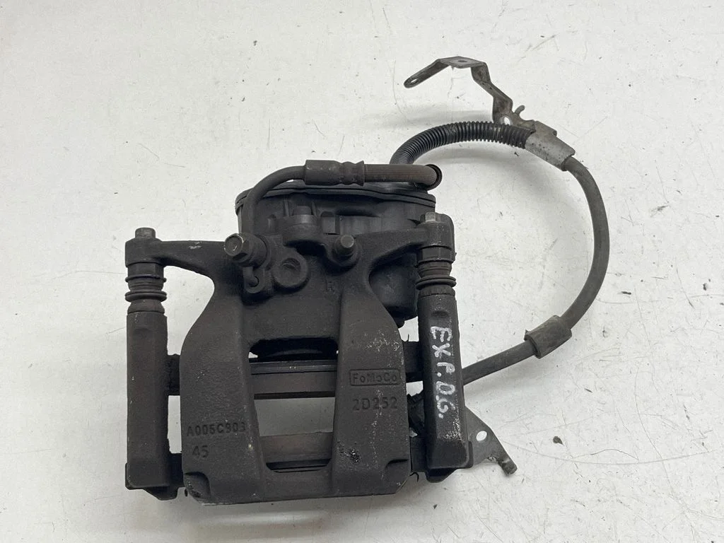 Tagumine pidurisadul A006C903