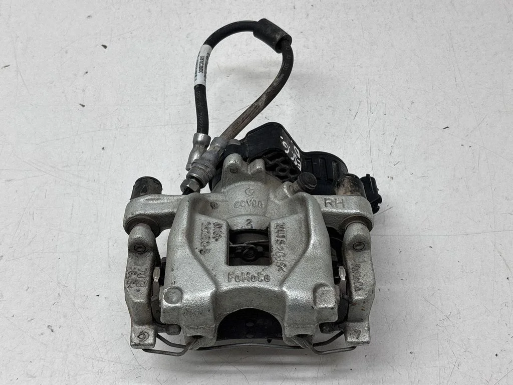 Tagumine pidurisadul LX612C338DC