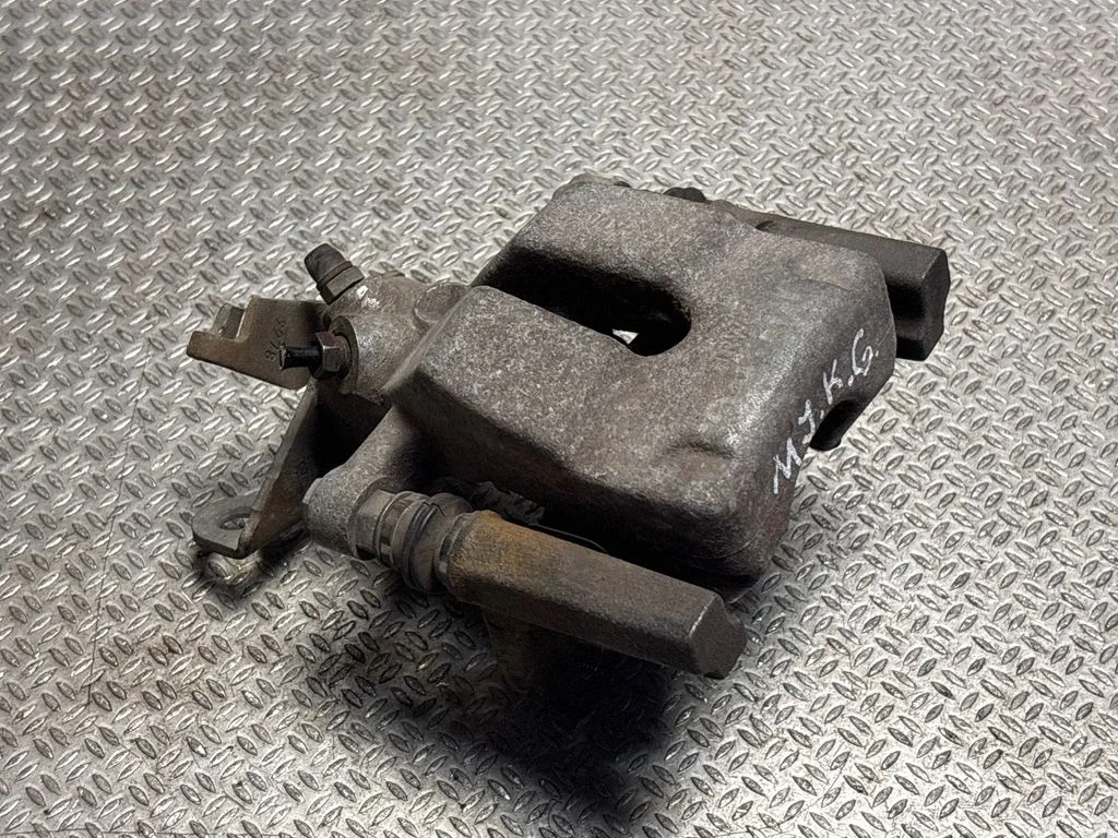 Rear brake caliper 02A01670
