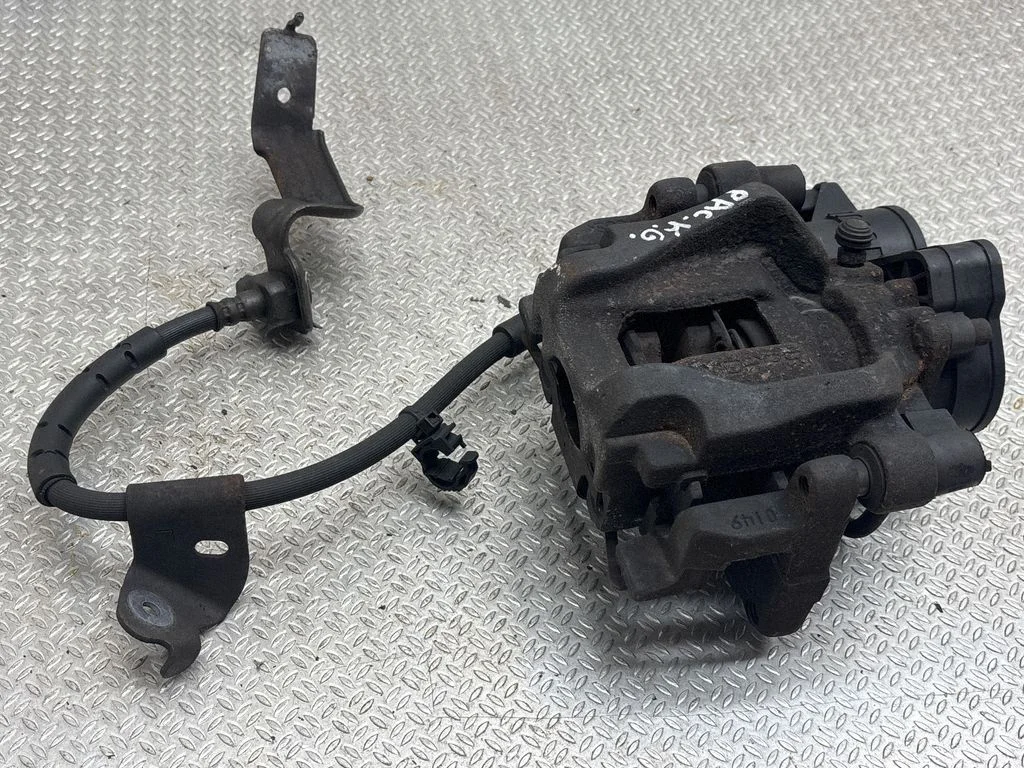 Rear brake caliper 68318173AB
