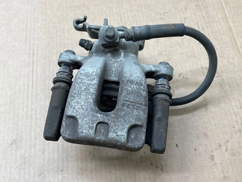 Tagumine pidurisadul 2976B