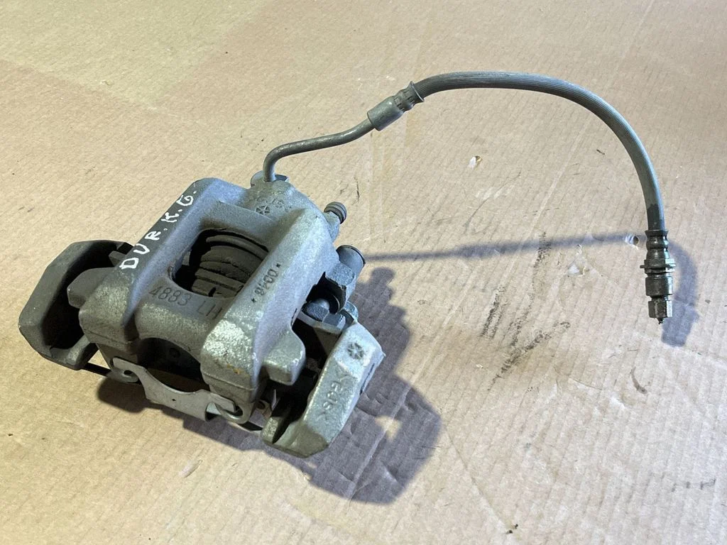 Tagumine pidurisadul – tagumine vasak