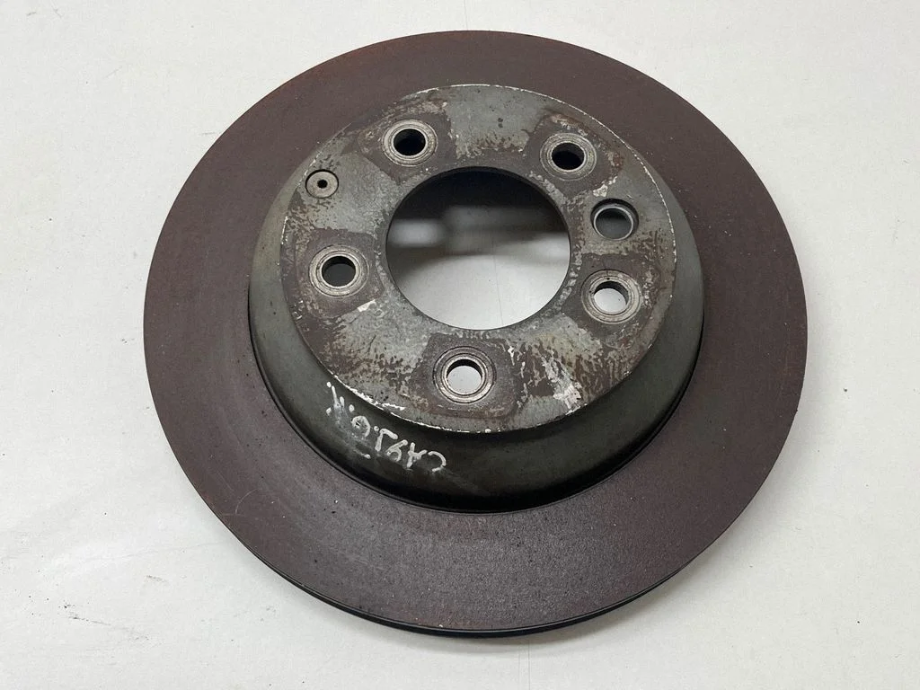 Aizmugurējais bremžu disks – aizmugurējā kreisā