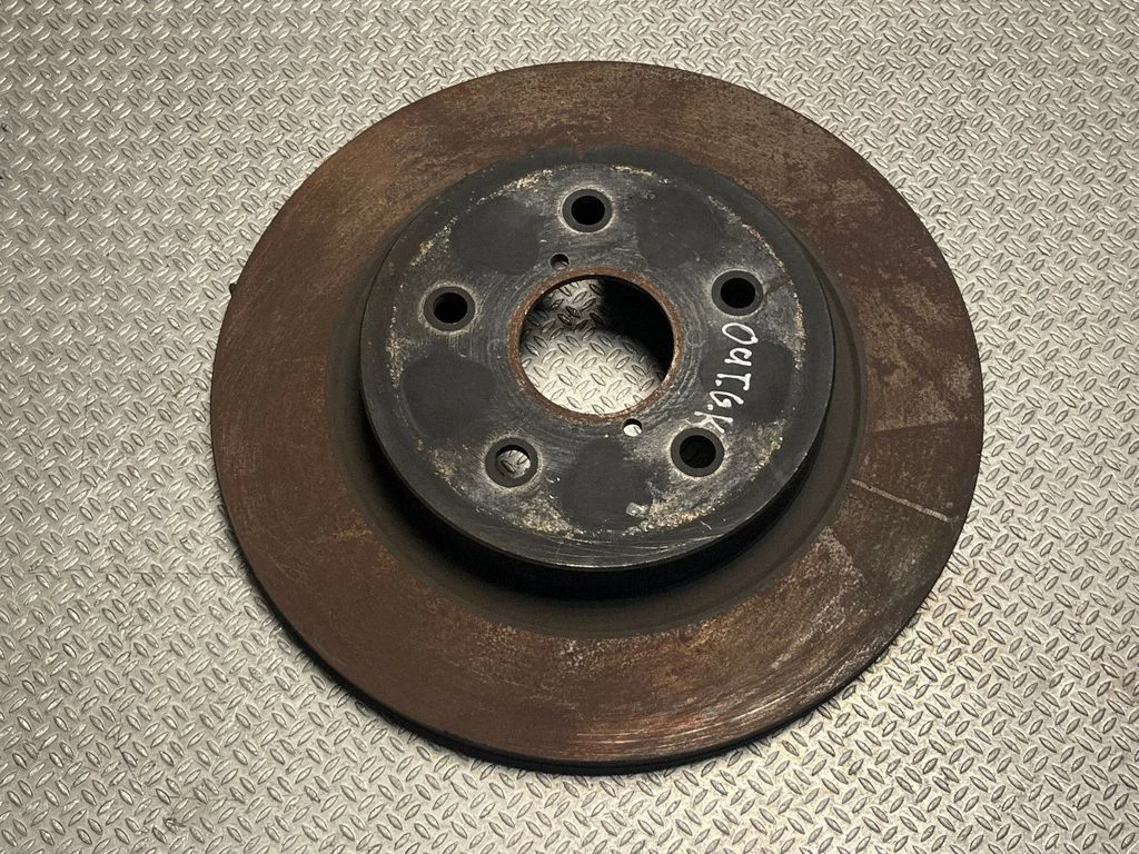 Tagumine piduriketas – tagumine vasak