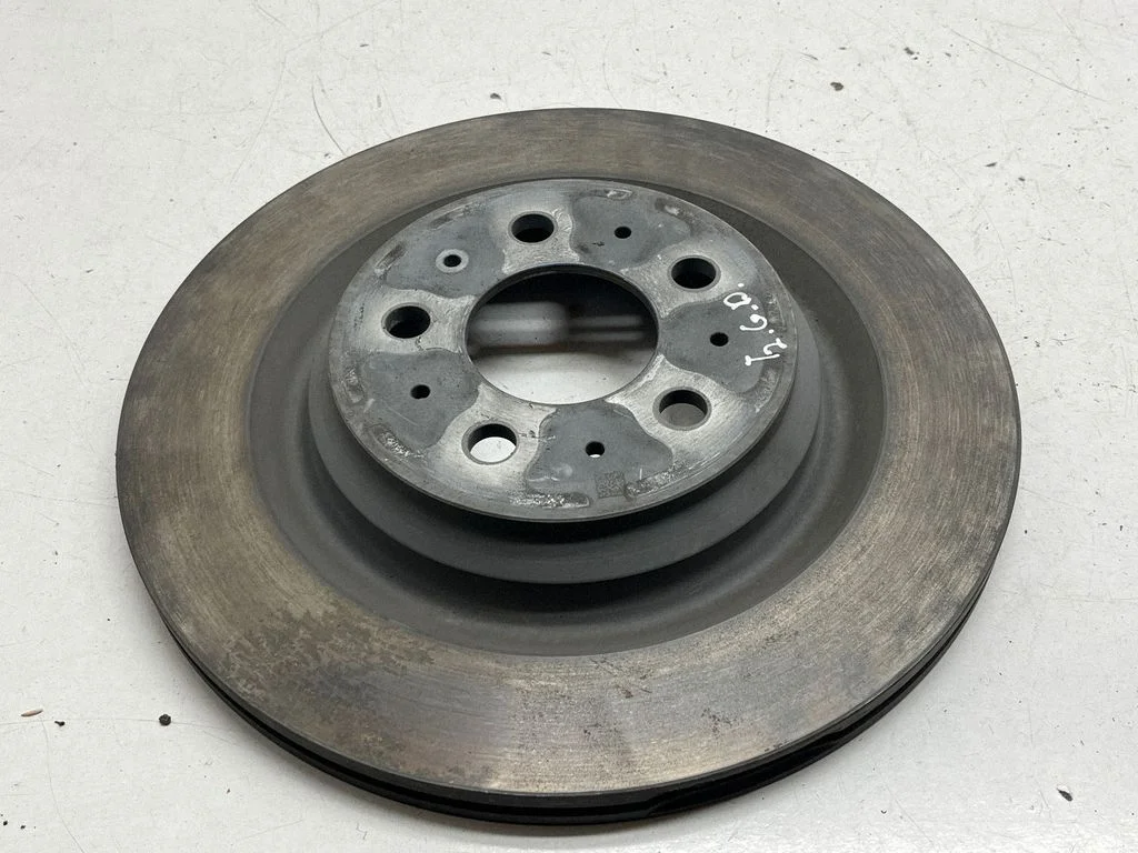 Rear brake disc – rear right