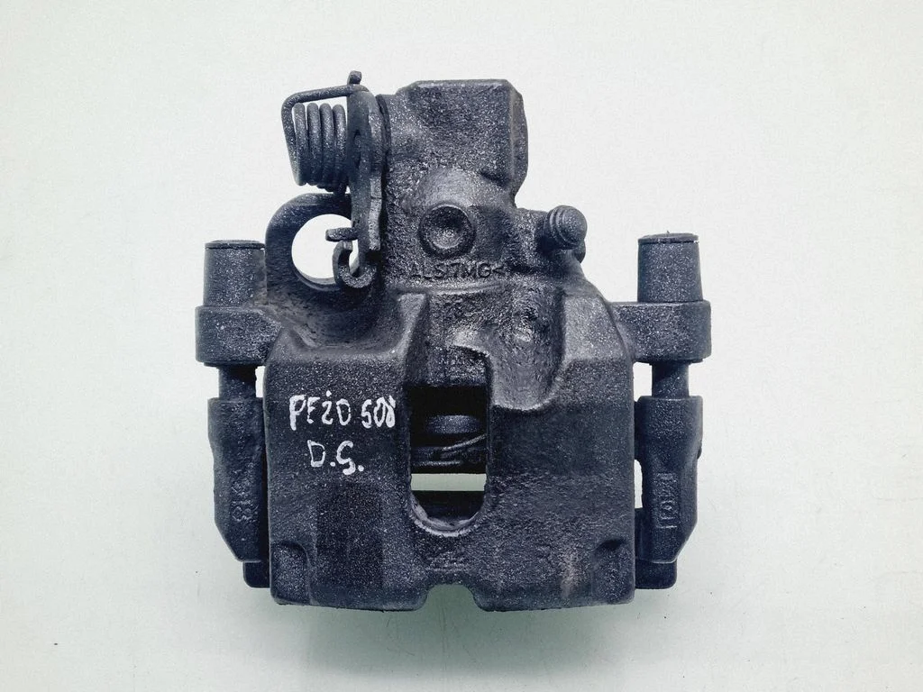 Rear brake caliper – rear right