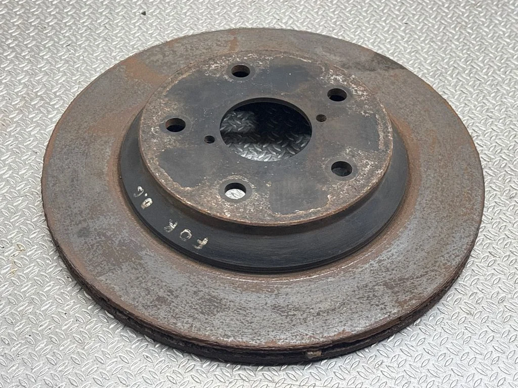 Tagumine piduriketas – tagumine parem