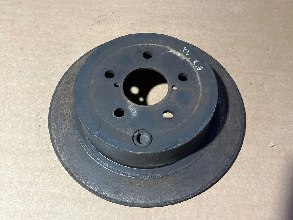 Tagumine piduriketas – tagumine vasak