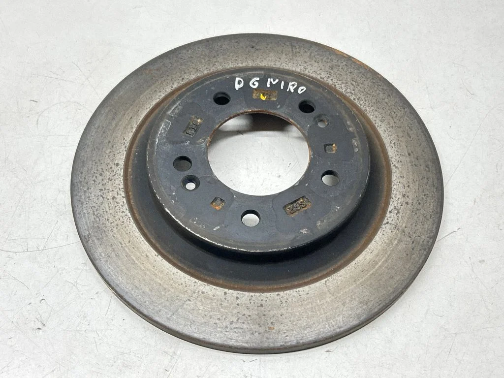 Rear brake disc – rear right