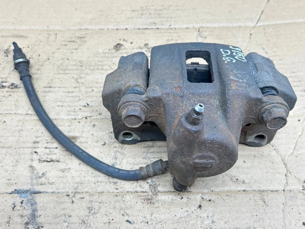 Rear brake caliper – Toyota Land Cruiser (J150) (2009-)