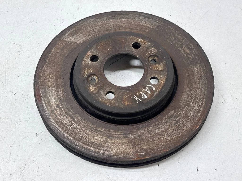 Esimene piduriketas – Renault Captur (2013-2020), eesmine vasak