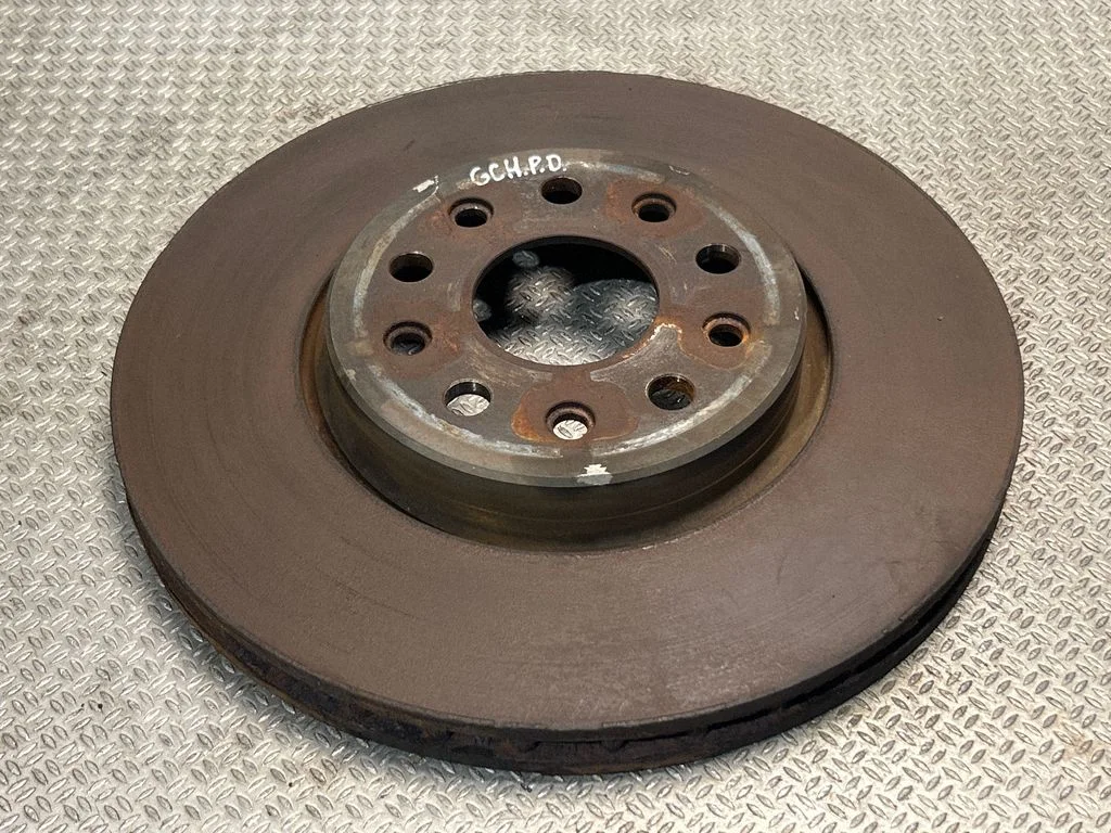 Priekšējais bremžu disks – priekšējā labā