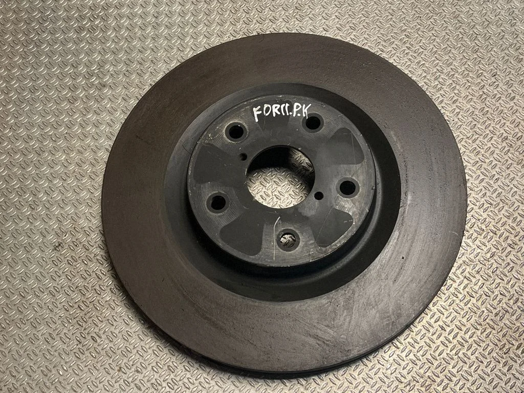 Priekšējais bremžu disks – priekšējā kreisā