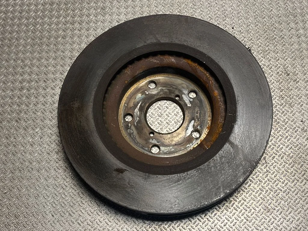 Priekšējais bremžu disks – priekšējā labā
