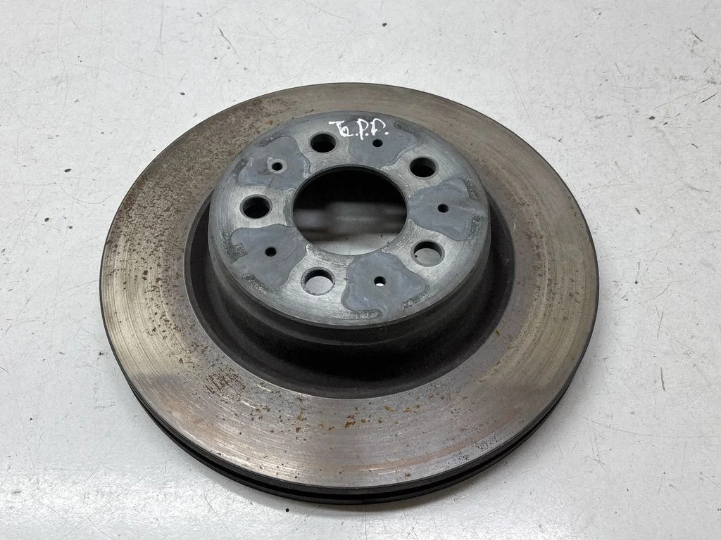 Front brake disc – front right