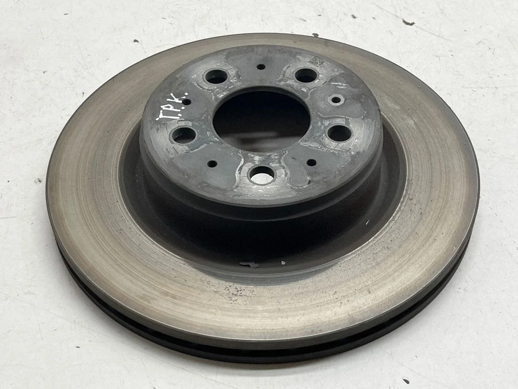 Front brake disc – front left