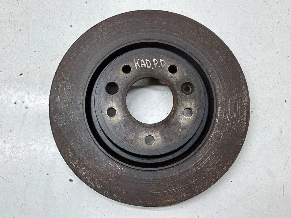 Front brake disc – front right