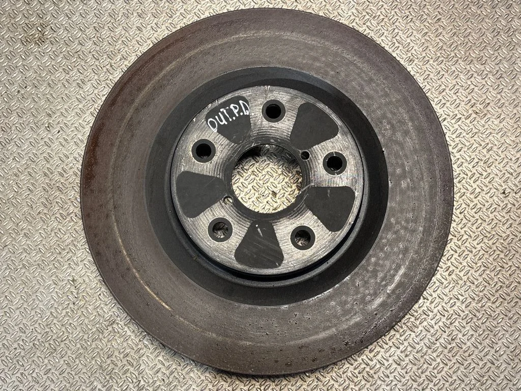 Priekšējais bremžu disks – priekšējā labā