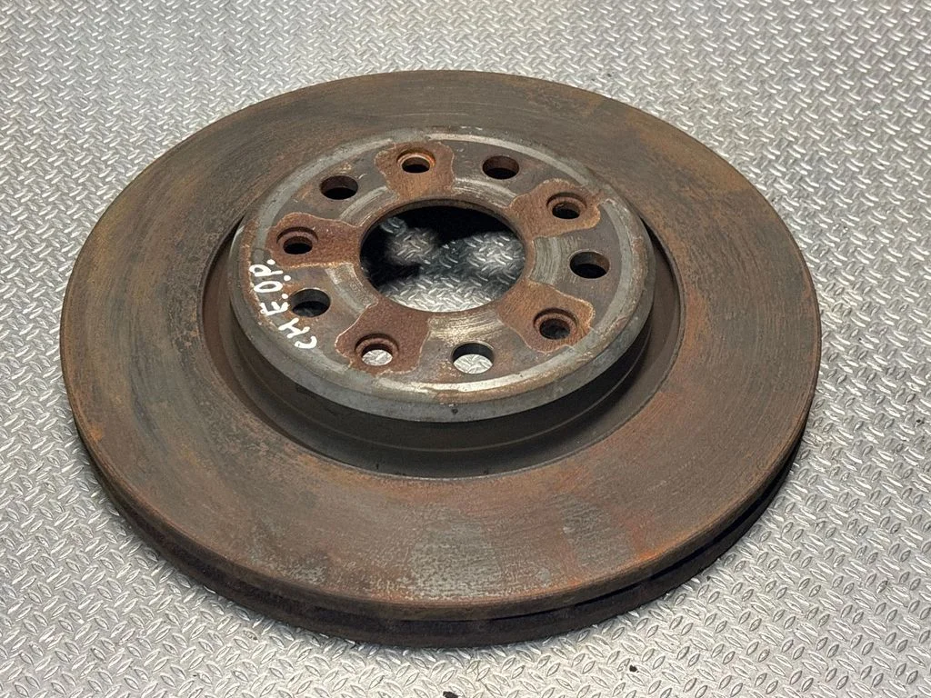 Priekšējais bremžu disks – priekšējā labā