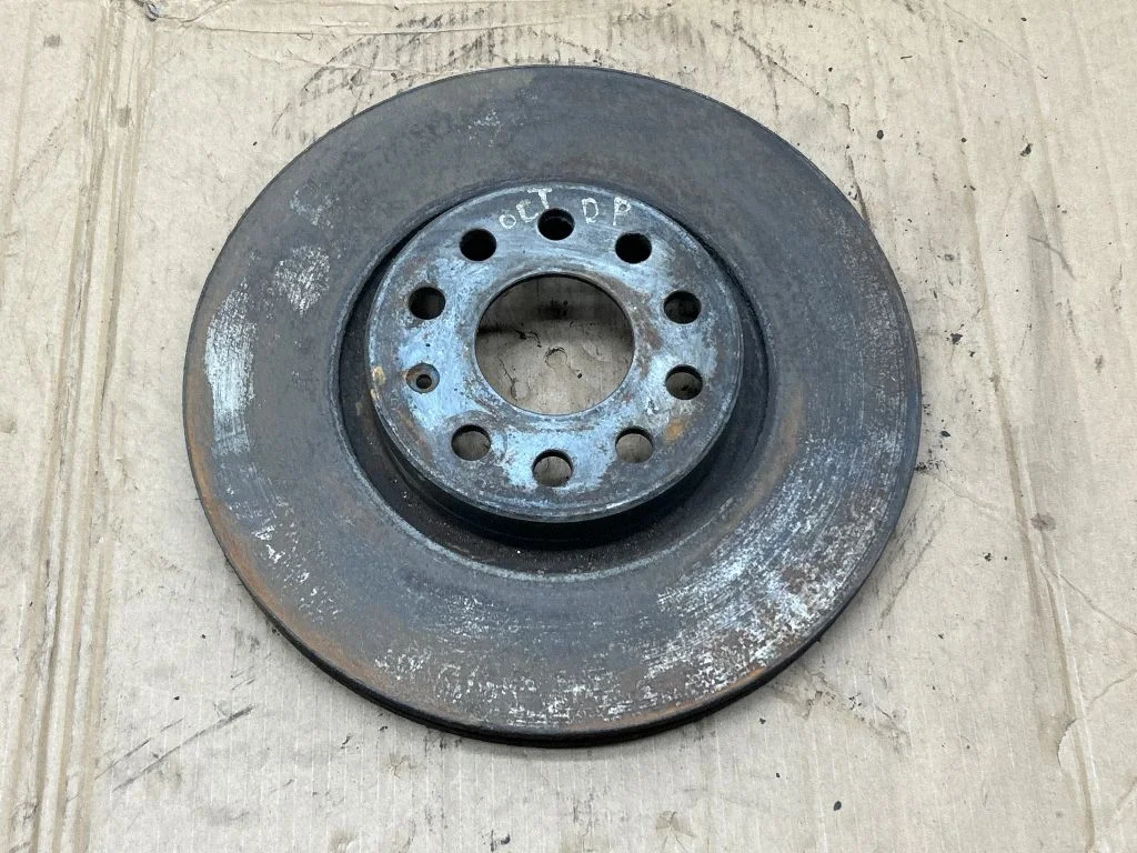 Priekšējais bremžu disks – priekšējā labā