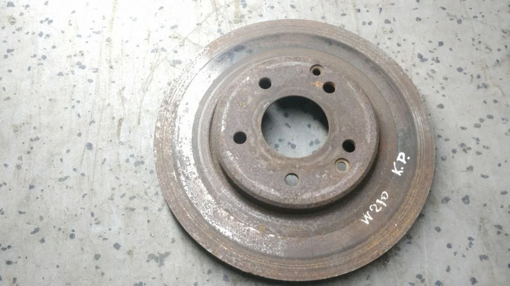 Esimene piduriketas 2104212412