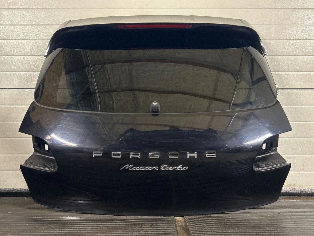 Tagaluuk (pakiruumi) 95B827159