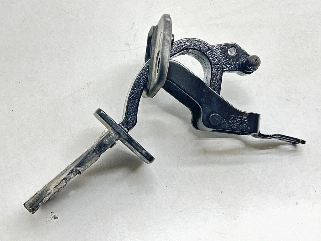 Tailgate/trunk/boot hinge 31208008