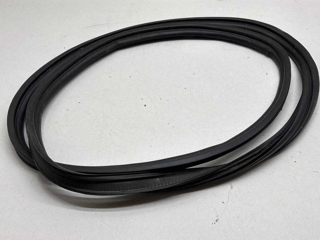 Loading door rubber seal (on body) – Dodge Durango III (2010-)