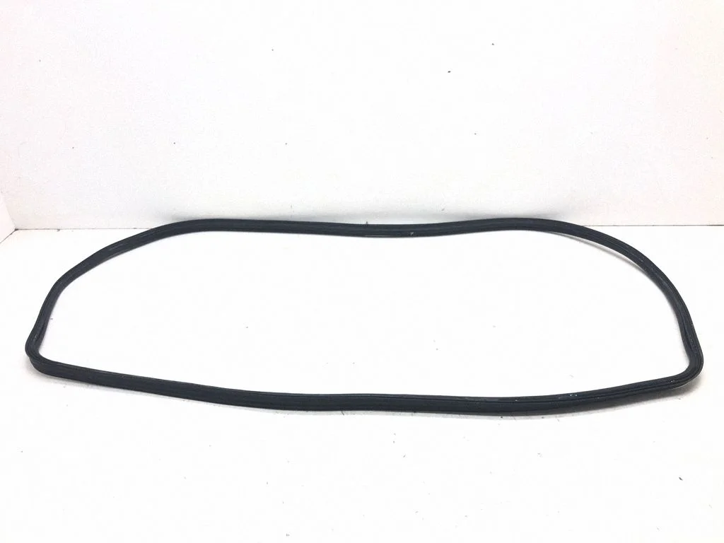 Laadimisukse tihend (kere pool) – tagumine