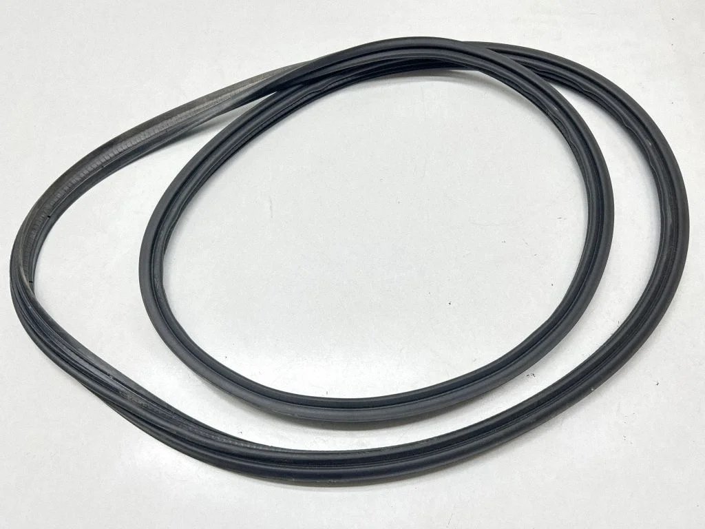 Loading door rubber seal (on body) – Toyota Yaris Cross (2020-)