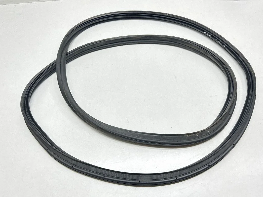 Laadimisukse tihend (kere pool) – KIA EV6 (2021-)