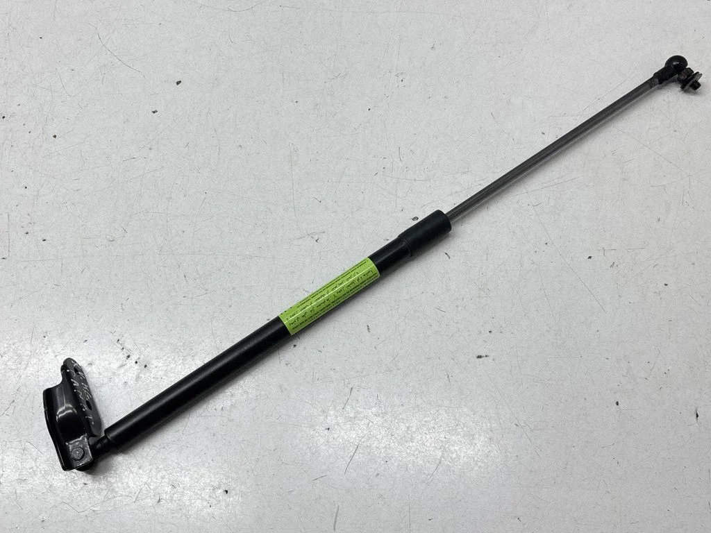 Tailgate/trunk strut/damper – Subaru XV II (2018-)