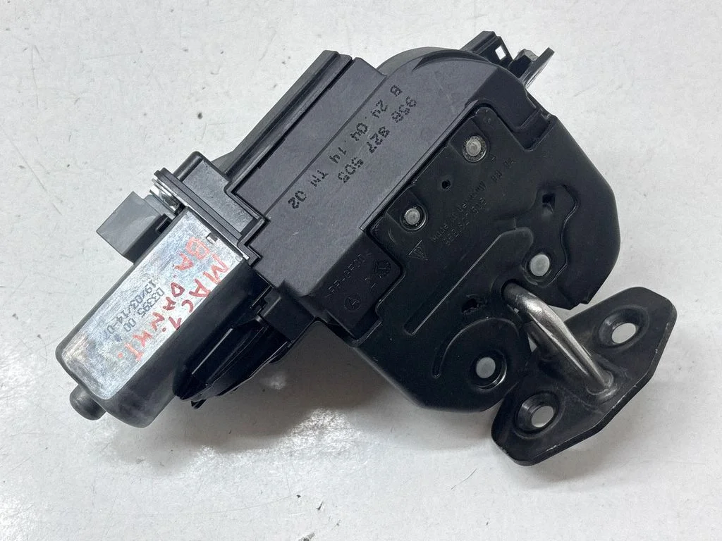 Tailgate/trunk/boot lock/catch/latch – Porsche Macan (95B) (2014-2018)