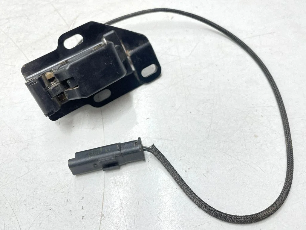 Tailgate/trunk/boot lock/catch/latch 96080J01