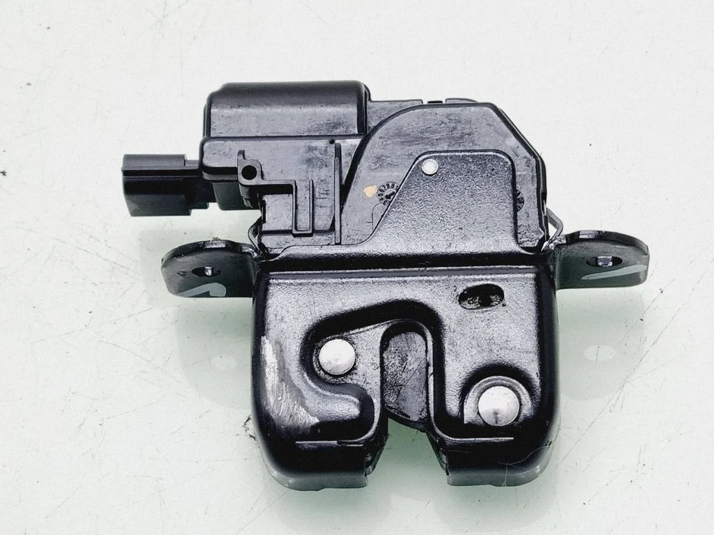 Tailgate/trunk/boot lock/catch/latch – Renault Scenic III - Grand scenic III (2009-2016)