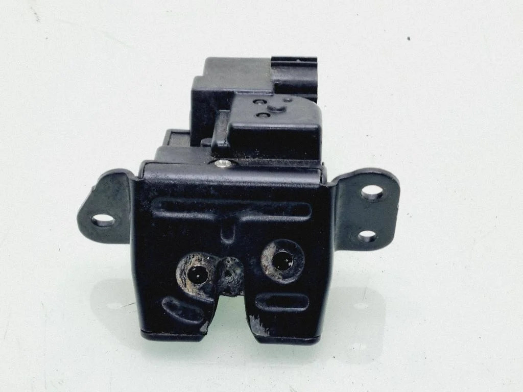 Tailgate/trunk/boot lock/catch/latch