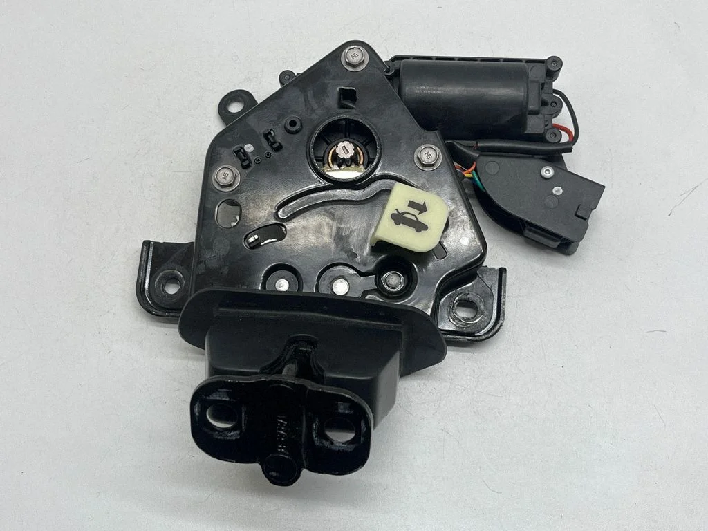 Tailgate/trunk/boot lock/catch/latch – Tesla Model Y (2020-)