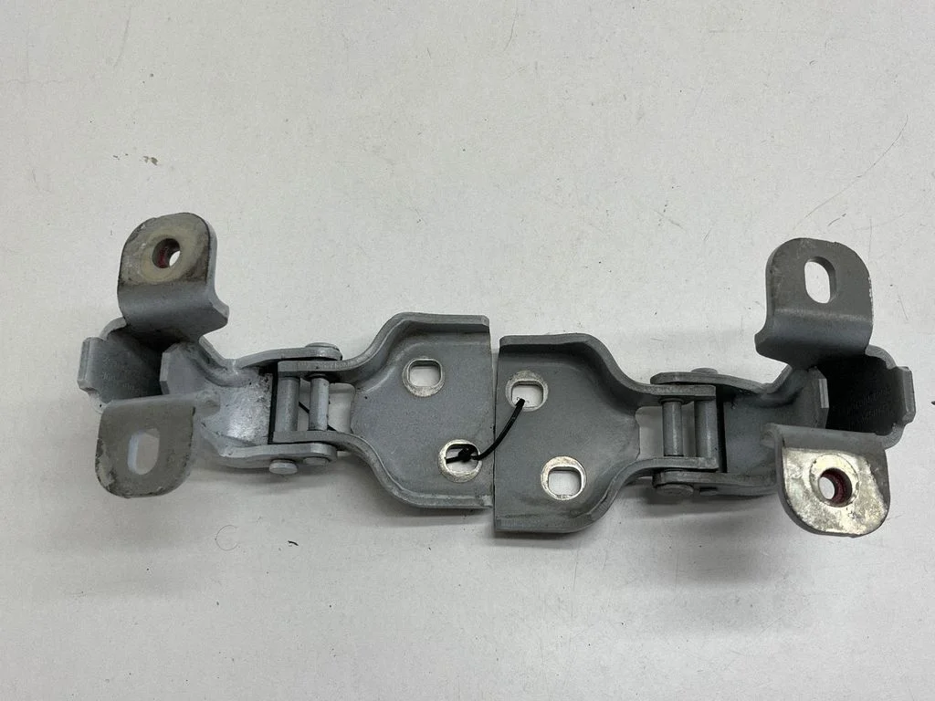 Esiukse hingede komplekt 0804005400R