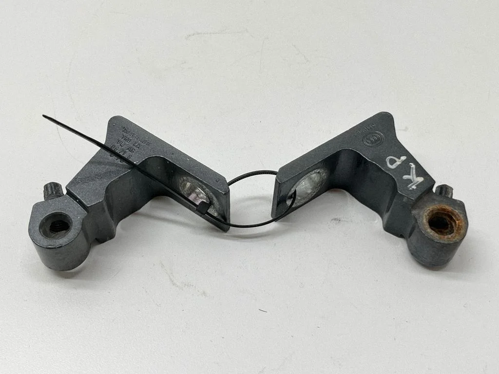 Front door hinges set 7N0831401B