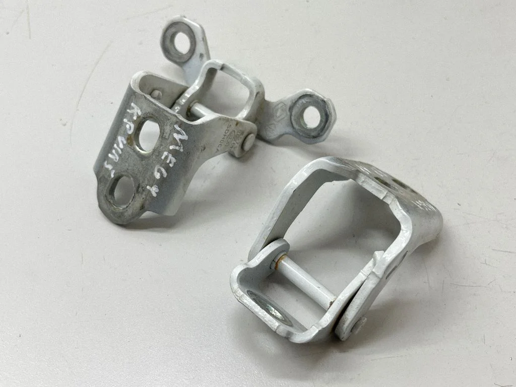 Front door hinges set ES716990R