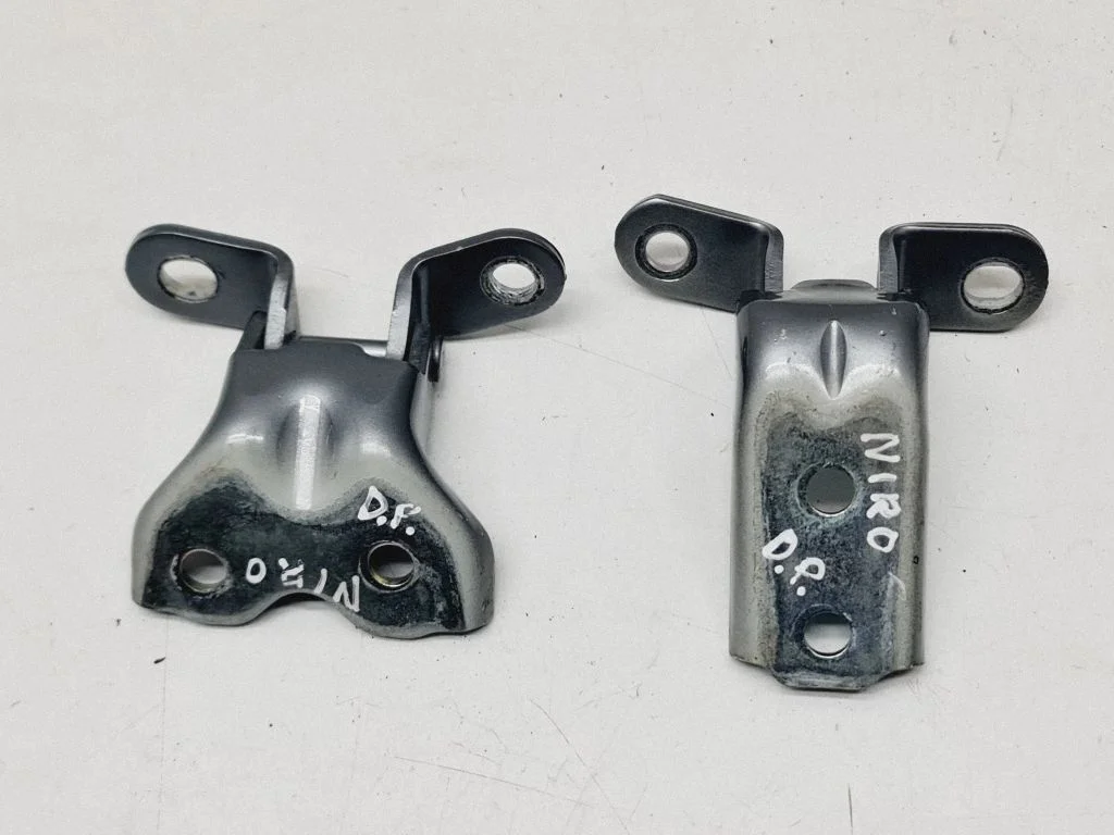 Front door hinges set – front right