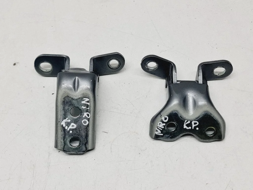 Front door hinges set – front left