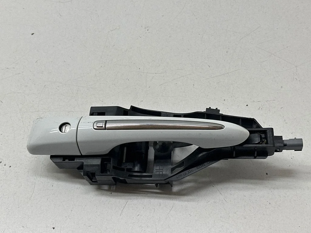 Front door exterior handle 68230679AH