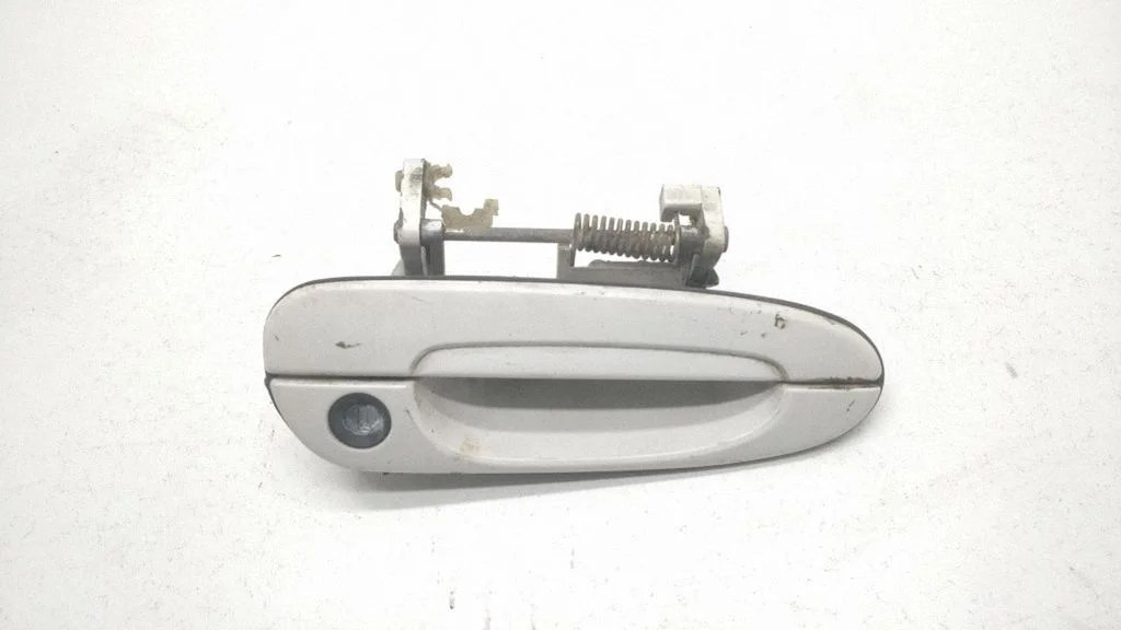 Esiukse välimine käepide GE4T5841003