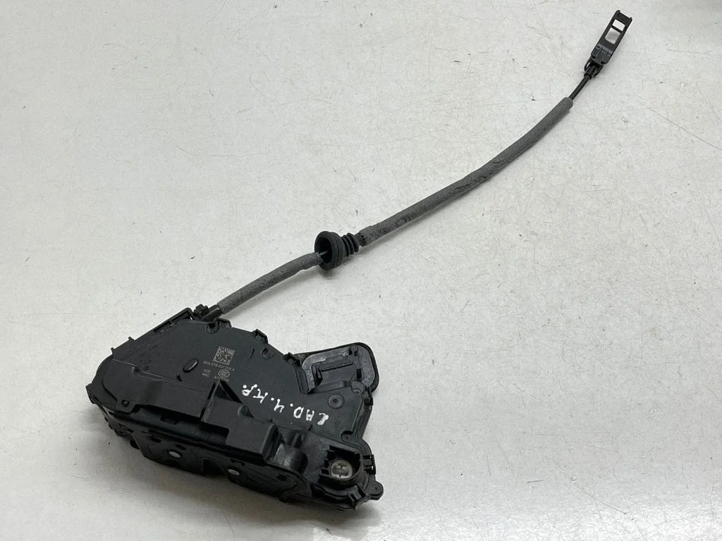 Esiukse lukk 5TB837015A