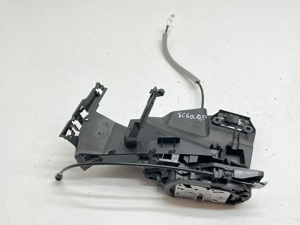 Front door lock 31440998