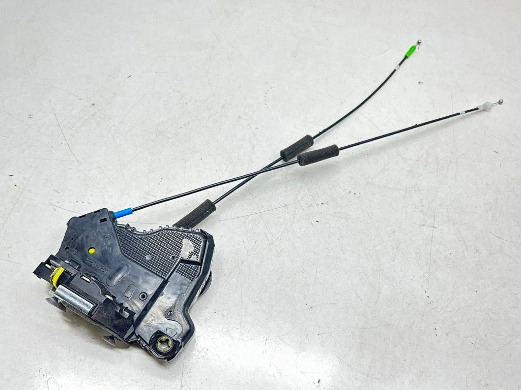 Front door lock 6904042241