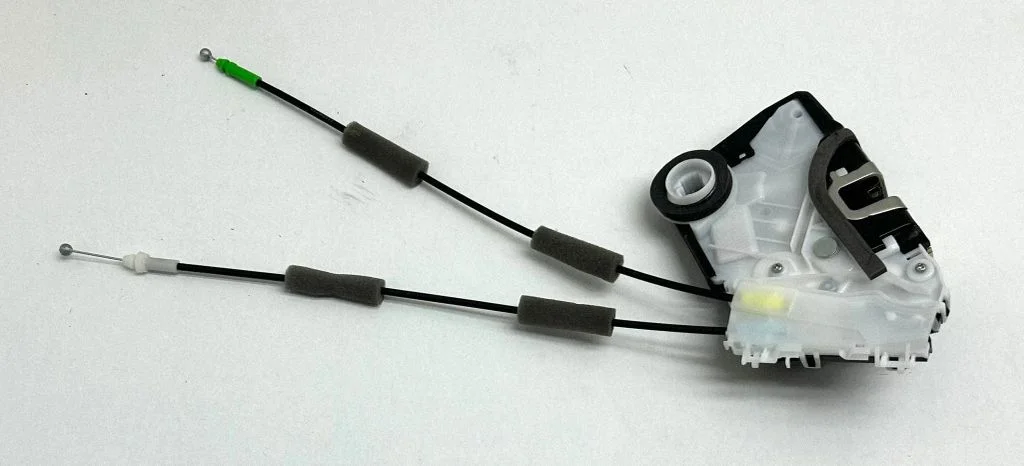 Front door lock M7311530M6