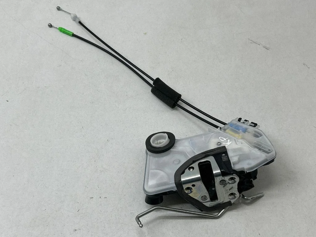 Front door lock A046693