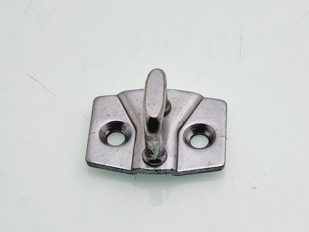 Front door lock loop/hook striker – BMW 3 Series F30 F35 F31 (2012-2018)